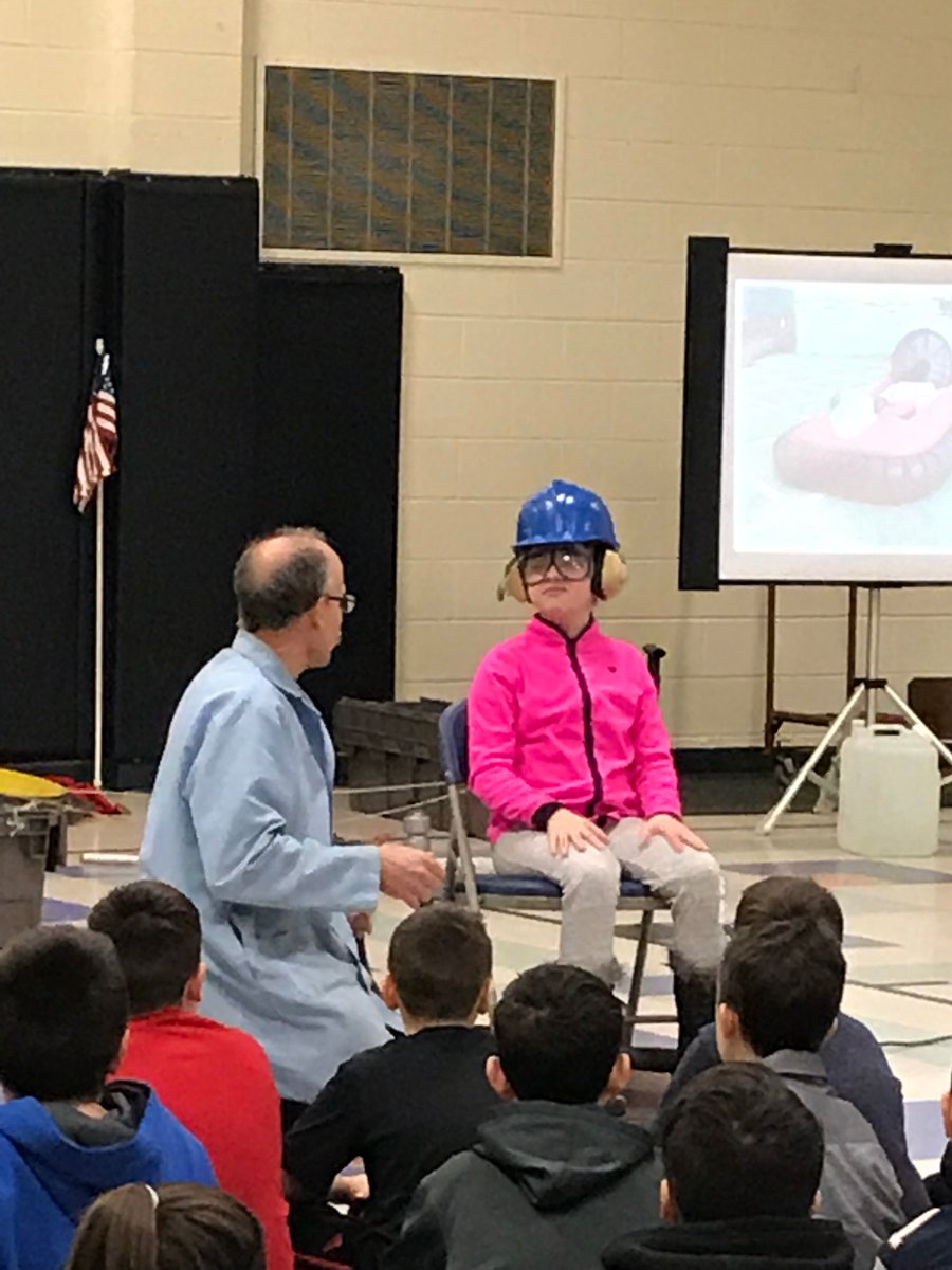 SS_Gr5's tweet photo. Fifth graders got to learn all about transportation engineering with Techsploration this week! They were treated to a great presentation and even built their own mag-lev wind powered trains! #lderrypop #steam https://t.co/7VEpdVFkTx