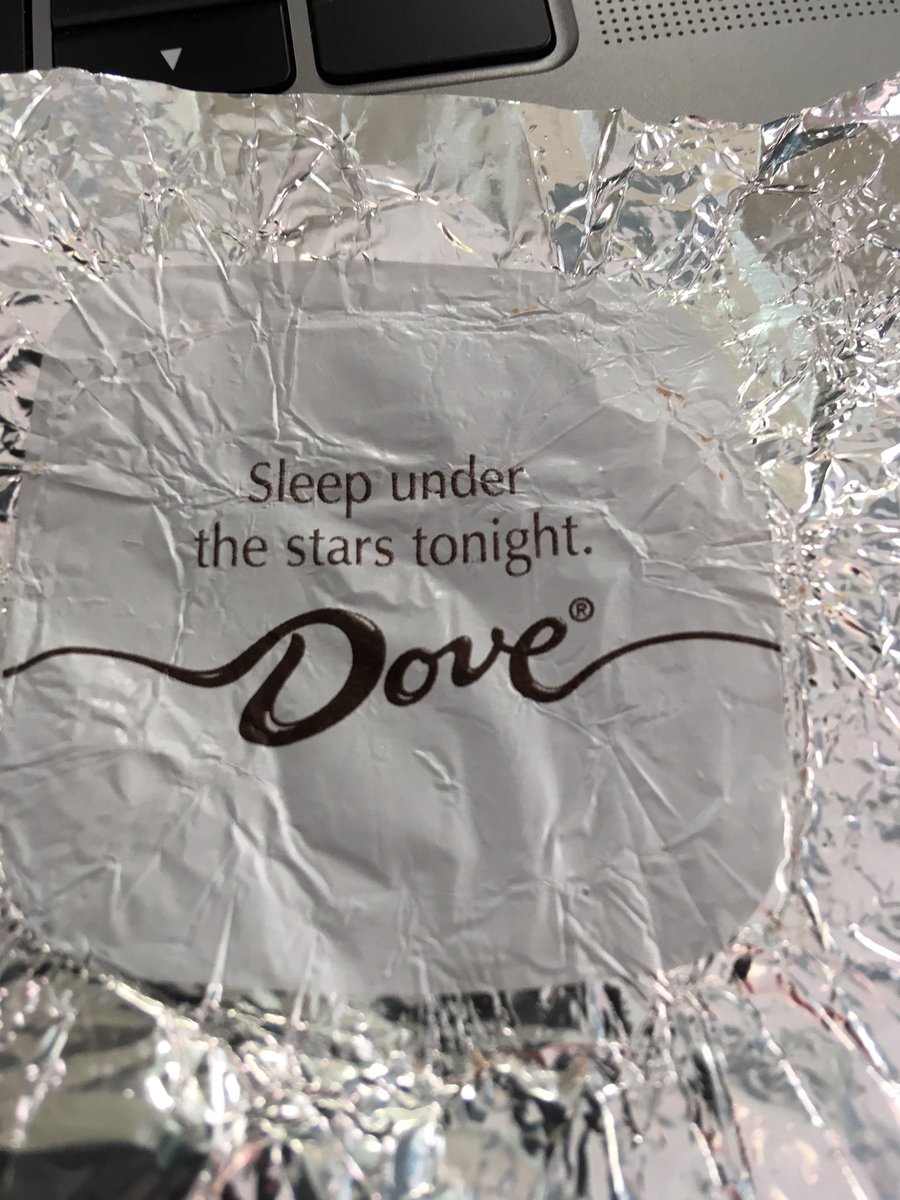 amykelly's tweet photo. The @DoveChocolate folks might be all about love but I think they might be trying to kill this MN girl. #negativetemps #starswouldbepretty https://t.co/JZ7sXjSLAw