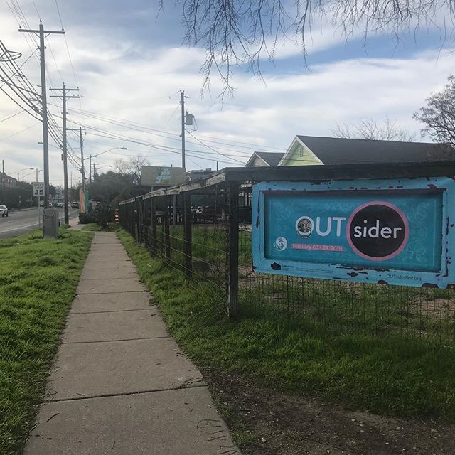 OUTsiderFest's tweet photo. Getting ready for next week (Feb. 20-24) on #manorroad! Thanks for the great spot @vidapurajuicery !
#queer #art #atx #outsider #outsiderfest #queeriosity #homeagain https://t.co/TwlguyzP0a https://t.co/0FHAwVu76s