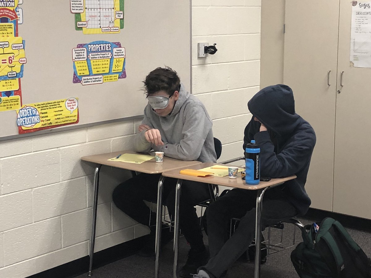 DeniscoMath's tweet image. #APstats kids had a great time trying to taste the rainbow! Thanks @TheStatsMedic and really all of you who post your amazing ideas and push me to be better!