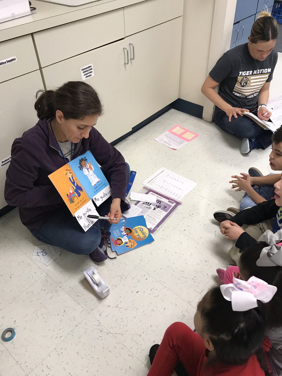 Molly Picardi tweet media