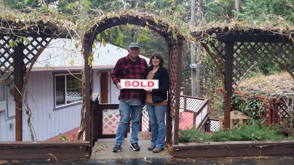 HouseHunterJen's tweet photo. ..though we weren’t sure that we could even consider buying a house, she guided us through the process in a way that was comfortable, and clear.. #househunterjen #homeownershipclub #refermewithconfidence
Testimonial on my website at: https://t.co/miUjFjUrvd…/page_237325.html https://t.co/83NNXQkpCZ