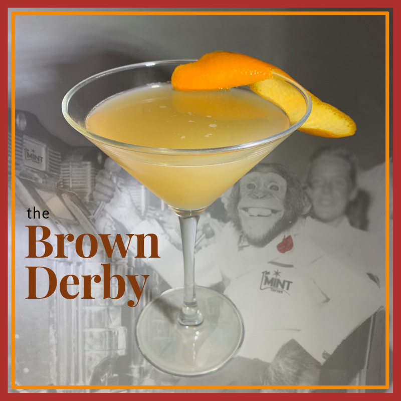 When you're ready to get loose, but still classy AF. 🍸🐵#TheMintLV #TheMINT #Vintage #Tavern #LasVegas #Cocktails #Music #Dancing #Gaming #Sports #Jackpot #Winning #Classic #Drinks #Bourbon