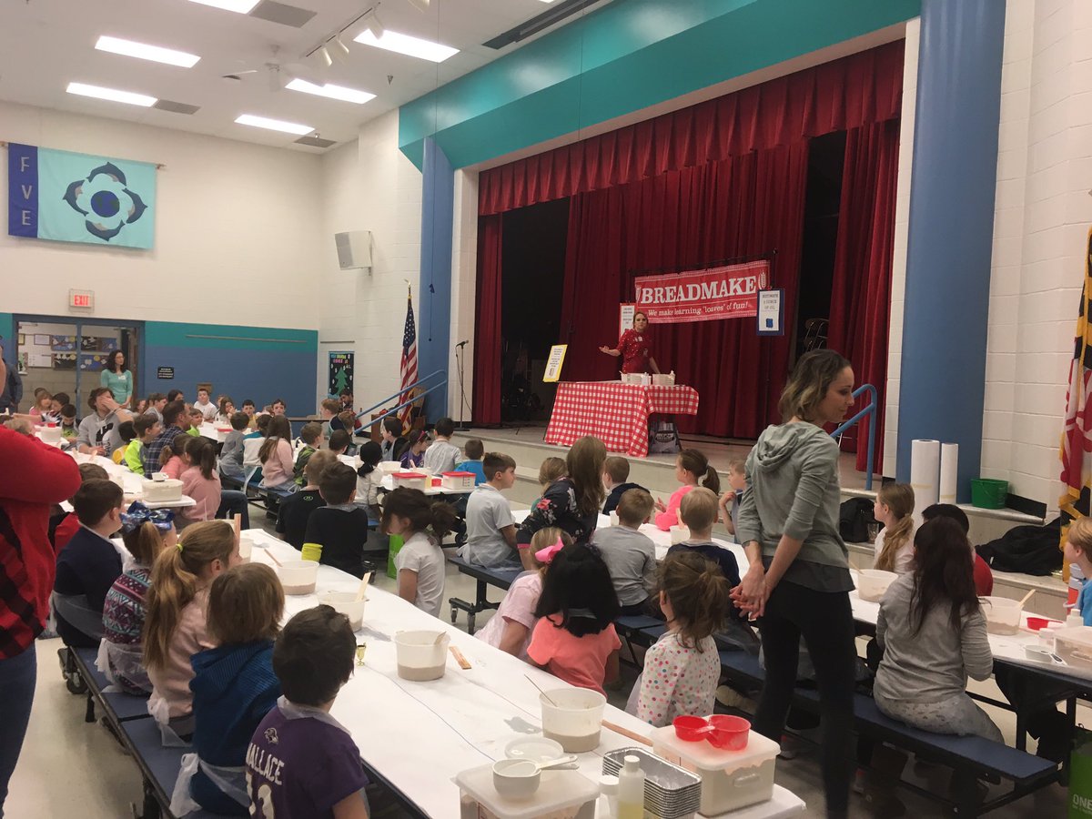 MrsS_Second's tweet photo. Today students used science , math, and social skills to make a loaf of bread! They did a great job. I hope they taste as good as they smelled! https://t.co/1b1UF5tvIc