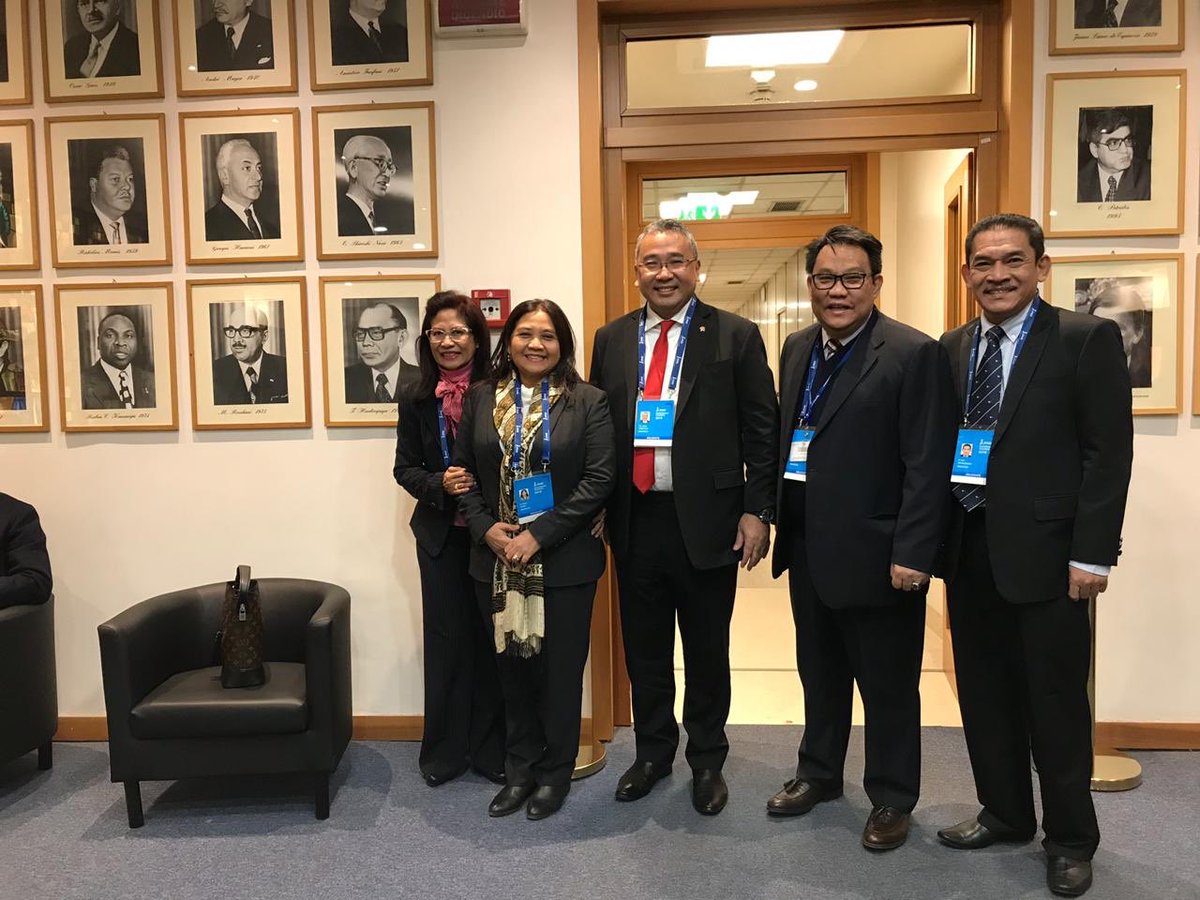 Menteri desa menjadi narasumber IFAD...
#iniDiplomasi 
#IndonesianWay 
<a href="/jokowi/">Joko Widodo</a> 
<a href="/EkoSandjojo/">Eko P. Sandjojo</a> 
@KornasBrigade01 
<a href="/KemenDesa/">Fast Track Travel</a> 
<a href="/taufikmadjid71/">IG : taufik.madjid</a> 
<a href="/SyaifulHooda/">Syaiful Huda</a> 
<a href="/HasanBa37961208/">Hasan Basri</a>