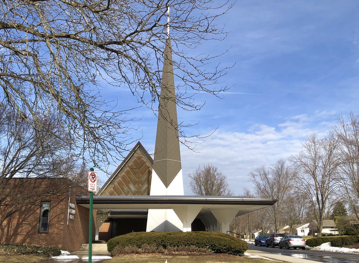 Covenant Presbyterian Church in Upper Arlington, built in 1954. It has some similarities to the Brooks & Coddington churches but I couldn’t confirm if it was designed by them.