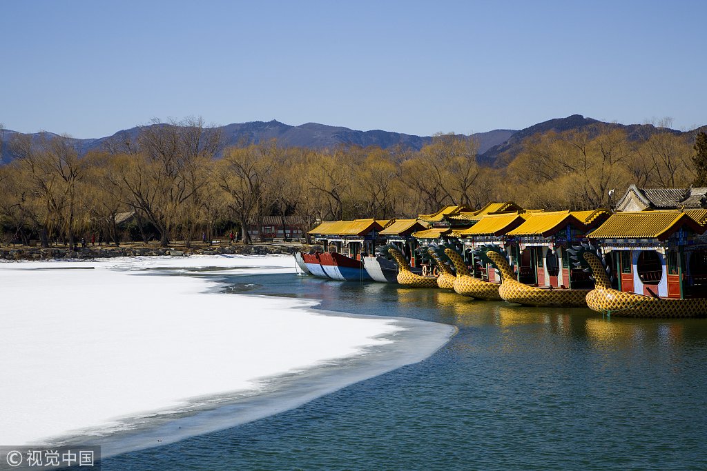 CGTNOfficial's tweet image. Breathtaking snow scenery captured at the Summer Palace in #Beijing ❄️