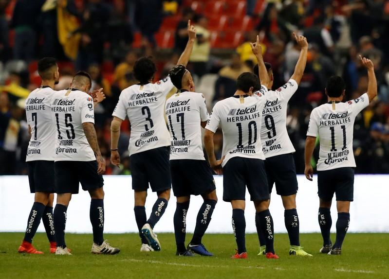 Pumas de México comprará jugadores "de a deveras" en 2021, dice directivo https://reut.rs/2DImkrJ