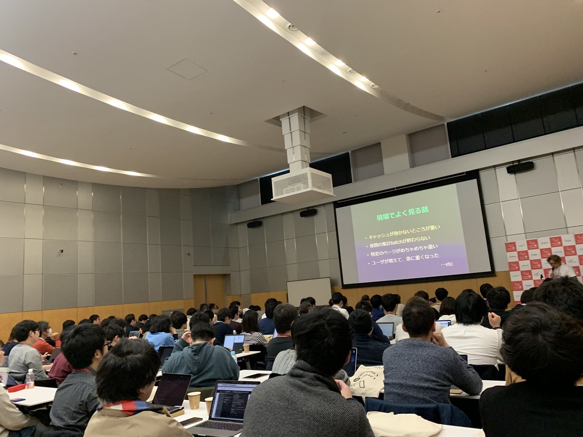 rela1470's tweet image. さすがそーだいさん…満席です #laraveljpcon4F #laraveljpcon