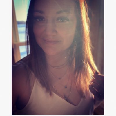 aylarev21's tweet photo. #NewProfilePic https://t.co/fkNOxfmTtw