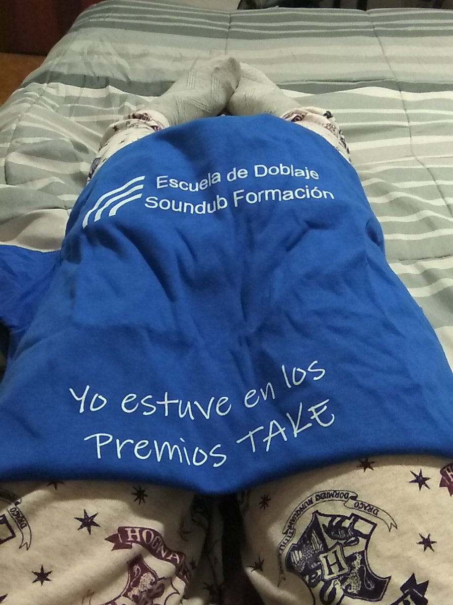 ayluski's tweet photo. Ya estamos en el hotel, tras un porrón de horas de bus. Ahora a reponer fuerzas para pasar un finde estupendo! #premiostake #soundubformacion https://t.co/Y27ixW4Nnb