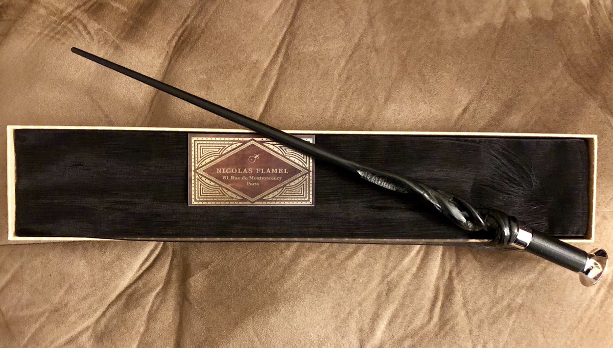 CosplayJds's tweet photo. Professor Dumbledore cosplay upgrades.  #pottermore #harrypotter #dumbledore #fantasticbeasts2 #crimesofgrindelwald #cosplay #cosplayer #cosplayersofinstagram https://t.co/9xu6bANGSx