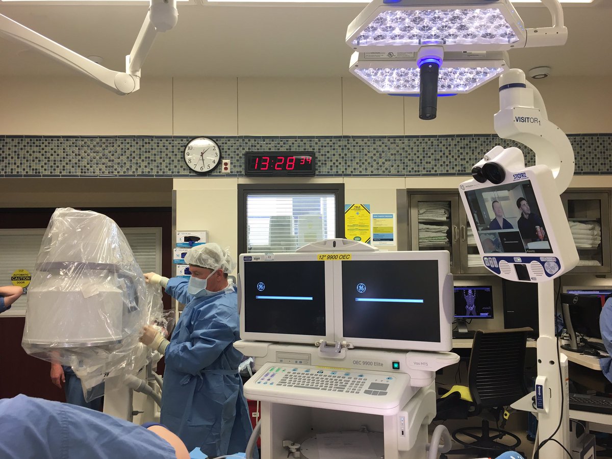 SIU_URO_RES's tweet photo. Bossman Schwartz broadcasting live surgeries for #KidneyStones. Thank you to @cookuro and @HSHSStJohns for helping to make this happen! Small thanks to @StrictureDoc and @BradDondo74 for providing commentary. #SurgicalEducation #PCNL #TeleMedicine #Visitor1 @siusom https://t.co/1QKf902htx