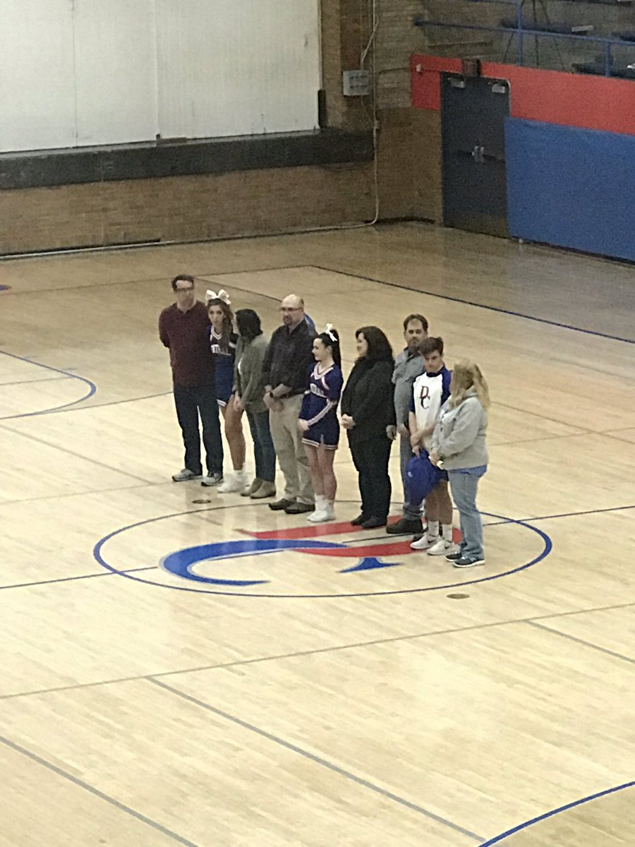 chspride1's tweet photo. Thank you, senior cheerleader! https://t.co/UfBBiVWvvL