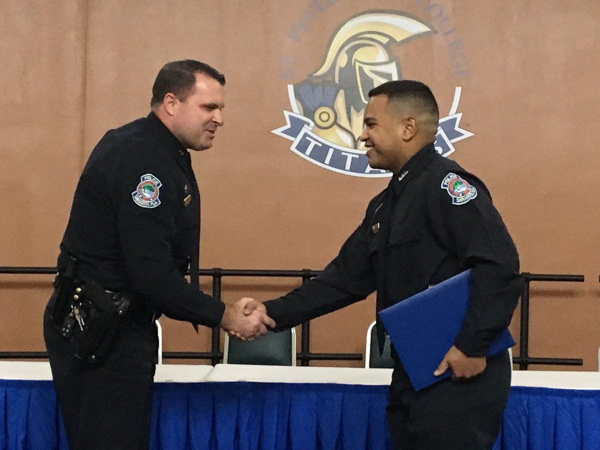 SarasotaPD's tweet photo. A big congratulations to these young men!  Recruit Bearden and Jimenez graduated tonight from @spcnews.  They’ll begin our Agency Specific Training soon to learn the skills they need to serve and protect the @CityofSarasota. Congrats &amp; bravo!  #LESM #Sarasota #NowHiring #Police https://t.co/5maNbLfZqO