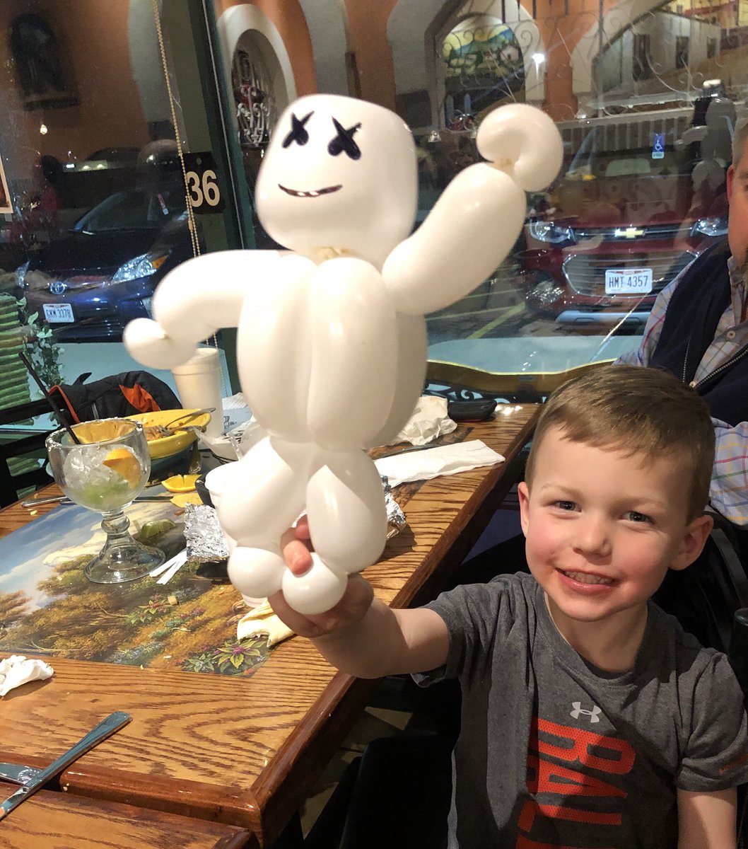 RWilber's tweet photo. Every 4 year old asks for a @marshmellomusic balloon... right? https://t.co/ipMMZrG9C9