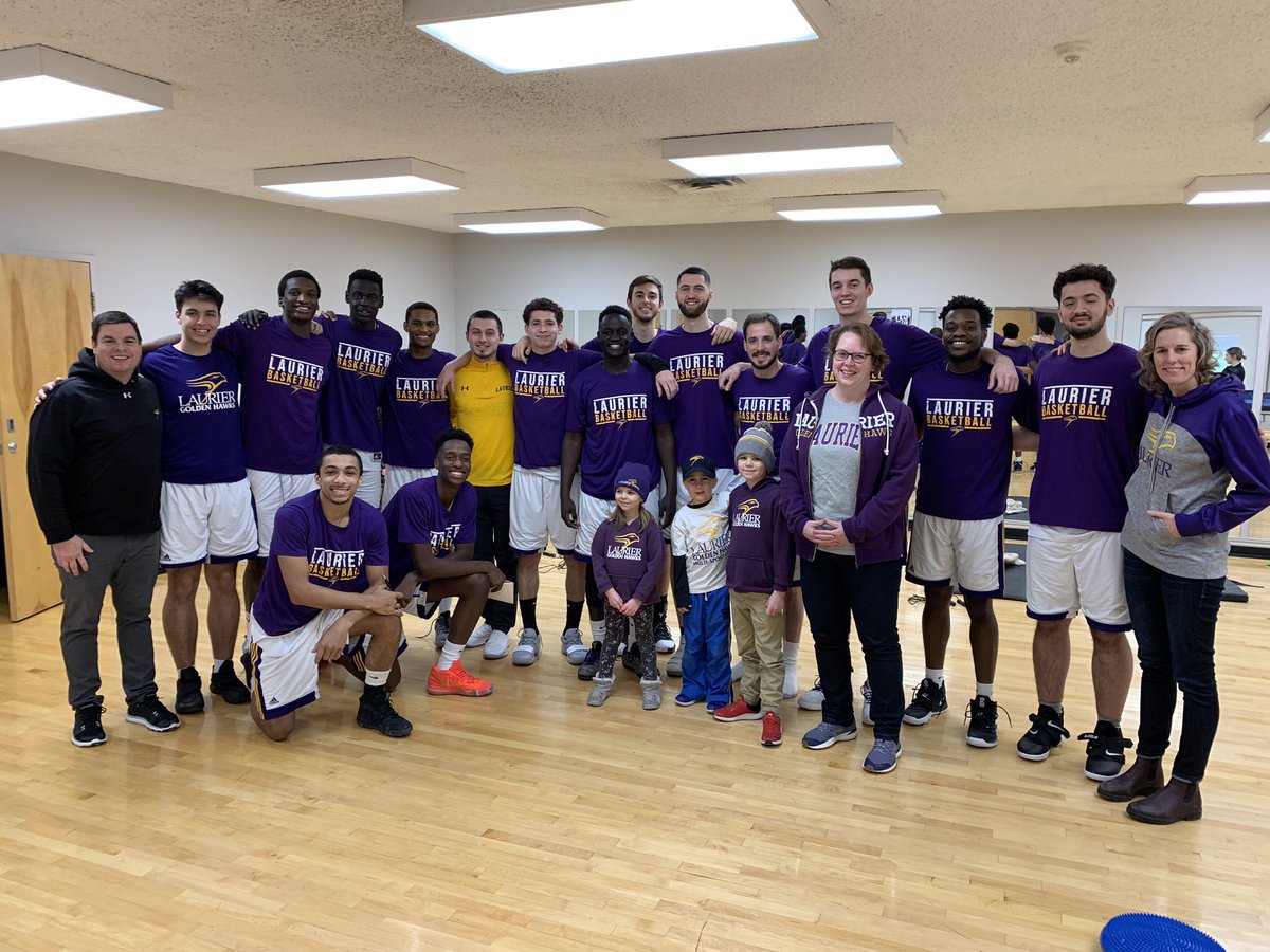 Exciting night with <a href="/WLUAthletics/">Laurier Golden Hawks</a> <a href="/DeanAdam_wlu/">Adam Lawrence</a> @PresMacLatchy for #Laurier basketball!