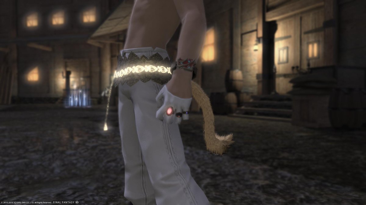 こはく ヒュダトス防具 脚はベルトが光り 足はワンポイント 手は宝石がぴかーー Ff14 だが男だ