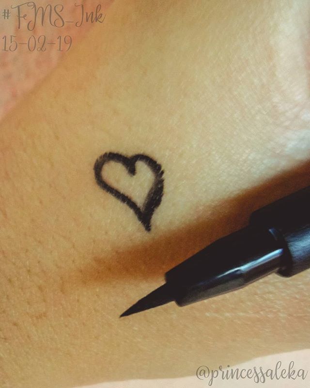 Princess_Aleka's tweet image. [46/365] Día 15. Tinta: Mi tinta favorita: delineador. • (Day 15. Ink: My favorite ink: eyeliner.) • • •
#FMSPAD #FMSPhotoADay @fmsphotoaday #FMSPhotoADayFeb #FMS_Ink #PhotoADayChallenge #365DaysOfPhotos #LittleMomentsApp #BFYT #VzlaXLike #Tinta #Del… bit.ly/2S89w3c