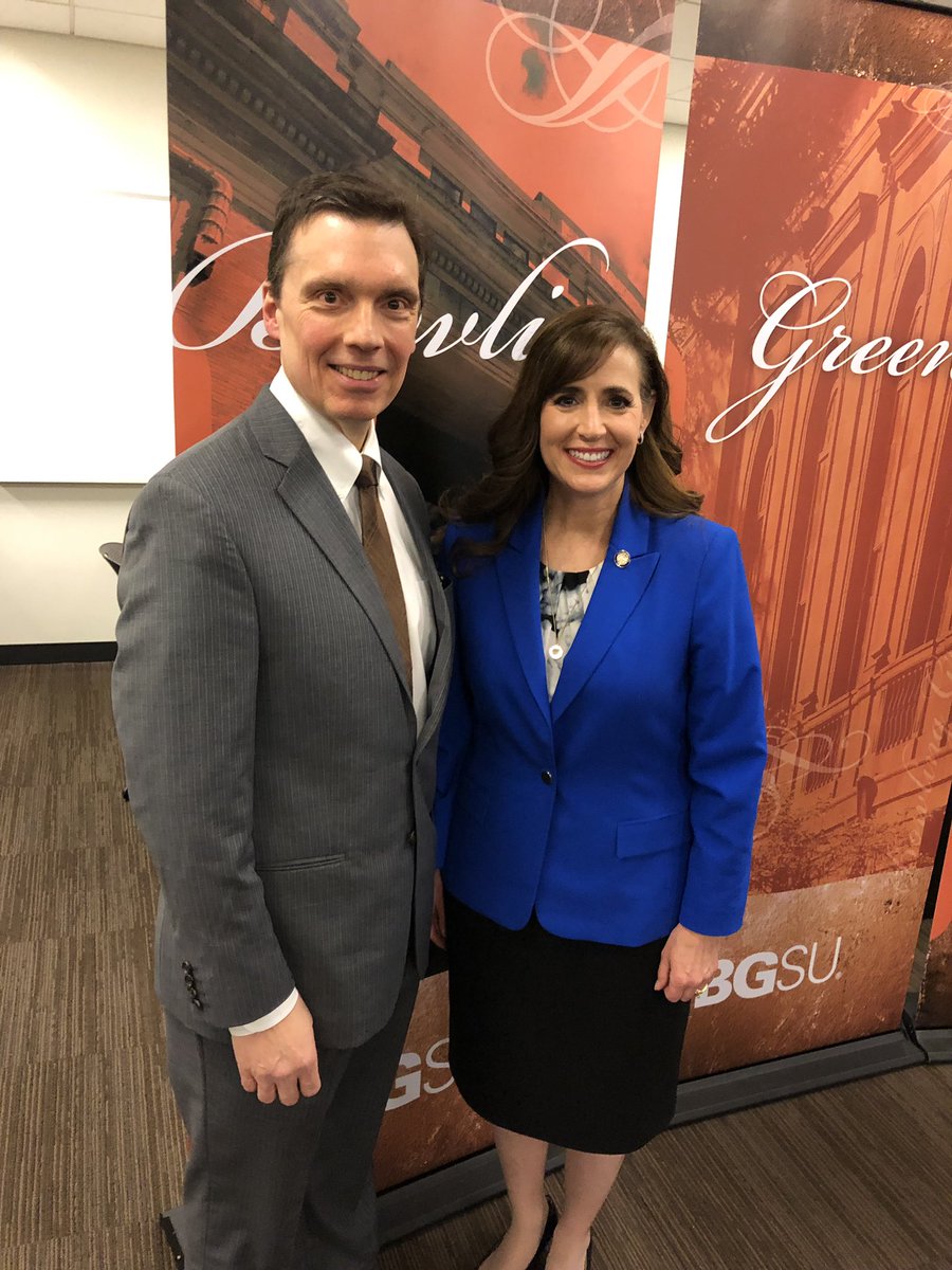 theresagavarone's tweet photo. I spent most of today in Erie County! I first visited the Firelands Regional Medical Center before touring @BGSUFirelands!

I loved seeing the nursing school facilities and enjoyed my time with Chancellor Gardner, @StateRepArndt, @bgsu @Pres_Rogers and Dean Kurtz! https://t.co/1NJAzsDy7D
