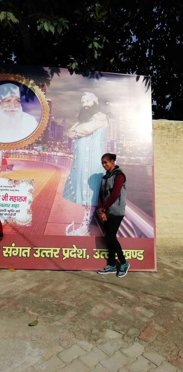 Soniyasinghvip's tweet photo. #HolyLessonsByStRamRahim My Life @Gurmeetramrahim Ji
आप ना होते तो इक भी कदम मैं तो चलती नहीं,😥
आपसे मिली है मुझे एक नई जिंदगी,🙏
सच मैं कहती हूँ इस जहां आपसा कोई नहीं😍
एक भी पल के लिए आपके बिन मुझको जीना नहीं😭

हो मेरी जान हो आप पापा
मेरे भगवान आप पापा😘
#शुक्राना https://t.co/9CnZvgtwg1