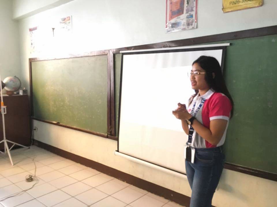 USTRotSci's tweet photo. UNO DOS TREES 3: 
Our very own Community development Director (January Ellorando) teaching the students of Juan Sumulong Elementary School proper gardening! 

#BeTheInspiration 
#ParaSCIyo https://t.co/iZOJqDqbs8