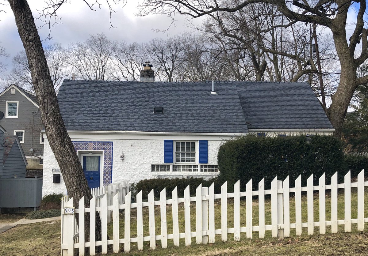 You can see the way their work evolved over the years from the two architects’ own houses: Tibbals built this cottage for his family in 1939 in Grandview Heights, inspired by the vernacular architecture of the Italian hill country.