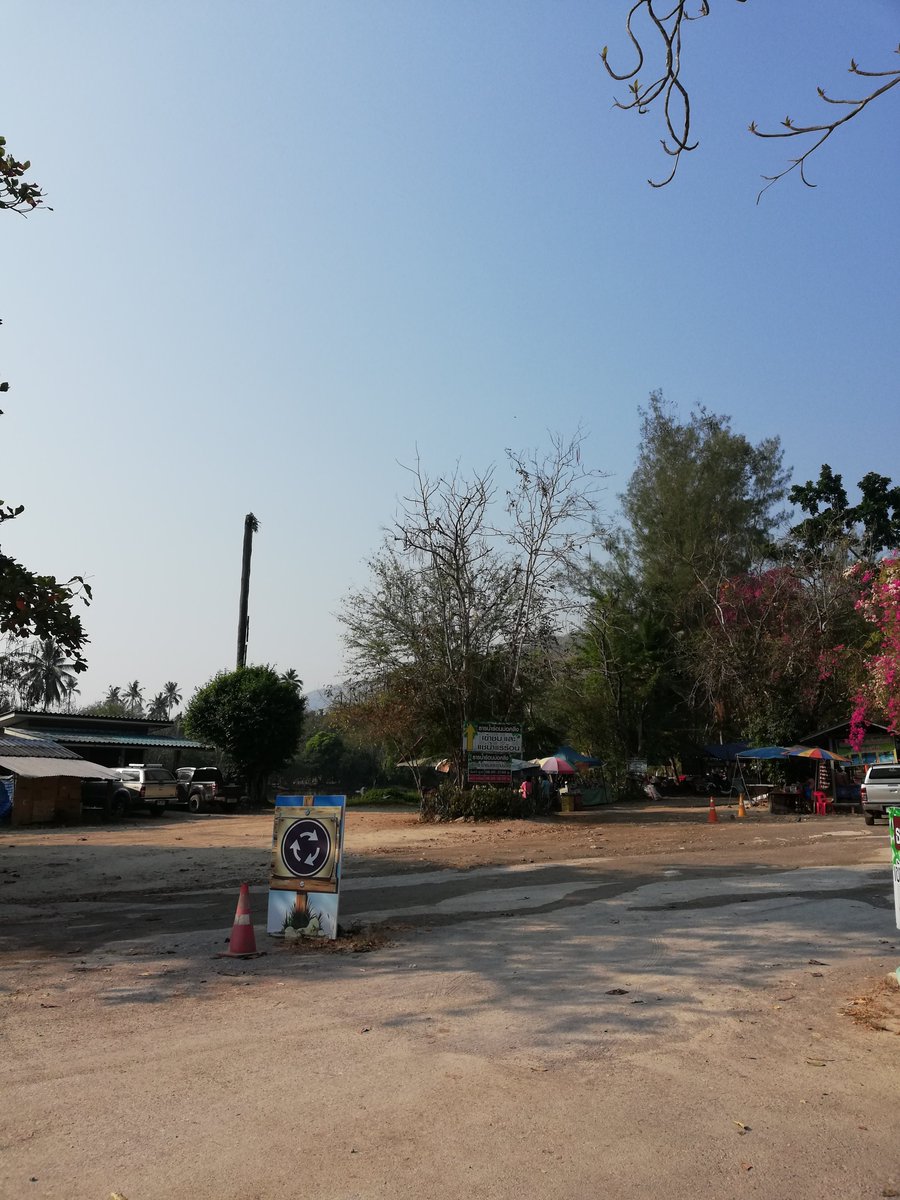 หนีฝุ่นมาแช่น้ำร้อนดีนะ