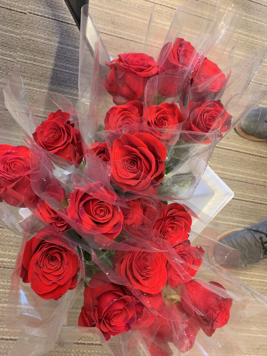 plu_rho's tweet photo. Send your sweetie a sweet or rose for Valentine’s Day https://t.co/ilQyHrRqMG