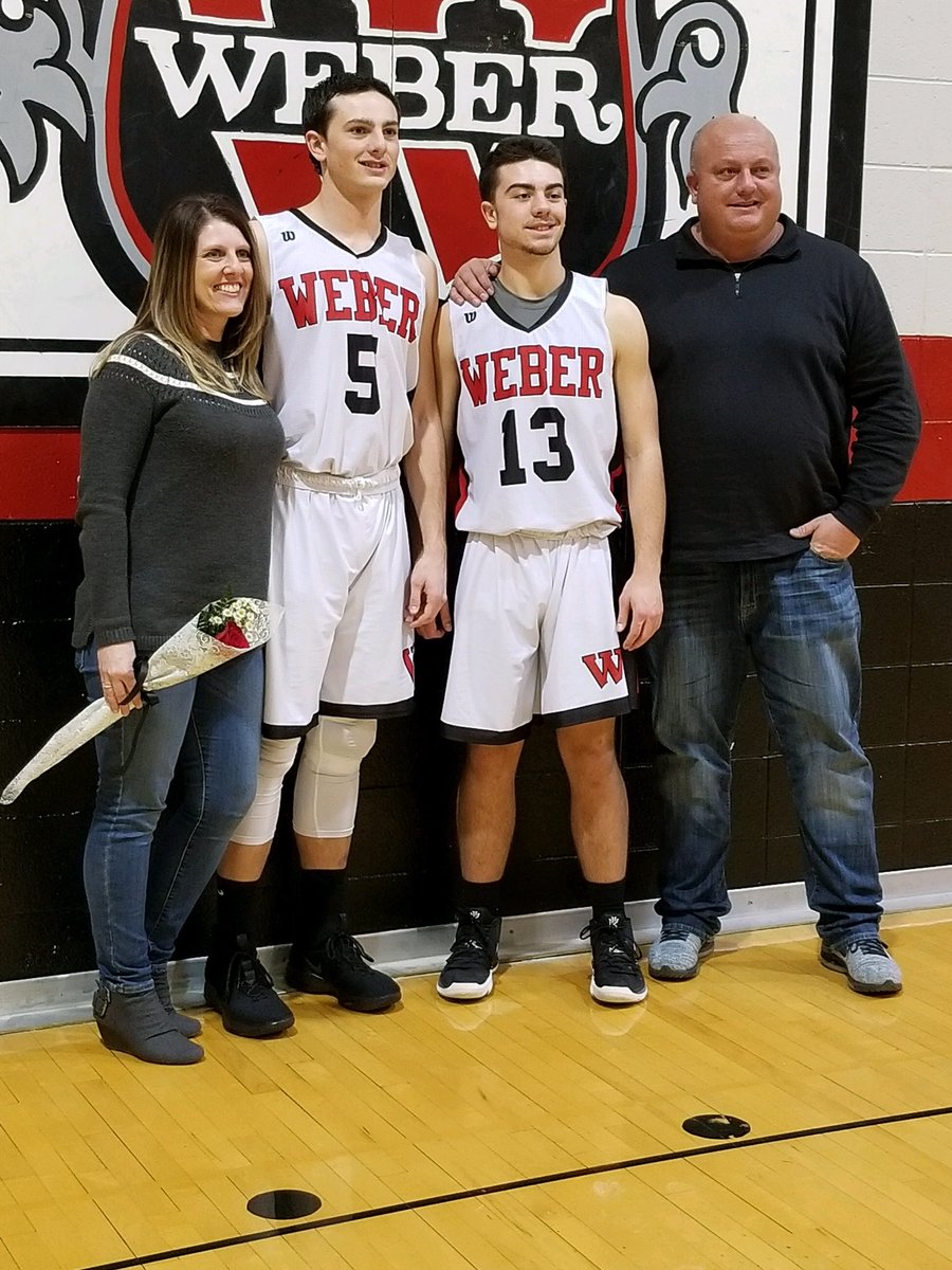 WeberPrincipal's tweet image. Brandt Opheikens celebrating senior night with little brother Matt and their parents #dominatesoutsideandinthepaint #neverquitsonaplay #workshard #greatkid