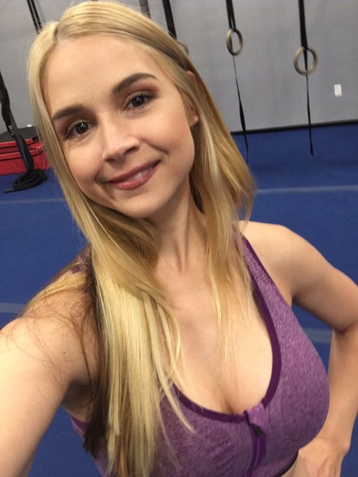 I had a great day on set thank you @THEDPIERCE_CHAT for a wonderful scene 😍🎥❤️ https://t.co/rUtUGp87<a class="tags" target="_blank" title="On Twitter" href="/?out=eyJ0eXAiOiJKV1QiLCJhbGciOiJIUzUxMiJ9.eyJpYXQiOjE3MjEyMDc5NDksImlzcyI6InR3cG9ybnN0YXJzLmNvbSIsIm5iZiI6MTcyMTIwNzk0OSwiZXhwIjoxNzUyNzQzOTQ5LCJyZWRpcmVjdF91cmwiOiJodHRwczovL3R3aXR0ZXIuY29tL1RIRURQSUVSQ0VfQ0hBVCJ9.NSUPbVYr_3icfqa3n3B3XemZDv1UCSCEzVii57toVAyqzEh2SVOiXR1docrgT4oxX4U1yWJgEMNsAy3dxR22mQ">@THEDPIERCE_CHAT</a>