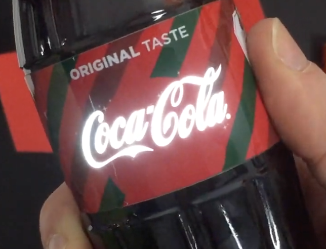 ALPINEpackaging's tweet photo. An electronic label that lights up? The future of #labeling may be here. Check it out! #LabelDesign https://t.co/mWQAZAy8ot https://t.co/CfcWnFPftw