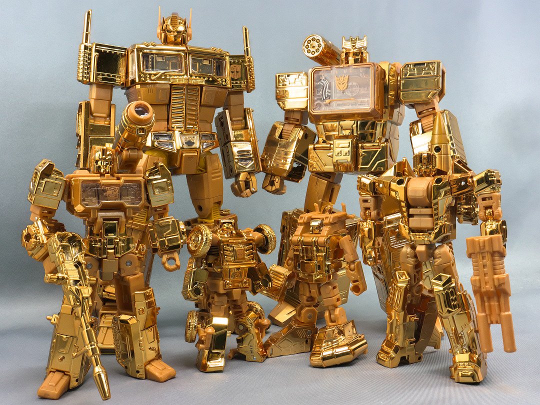Transformers 35th Anniversary Optimus Prime Golden Trophy