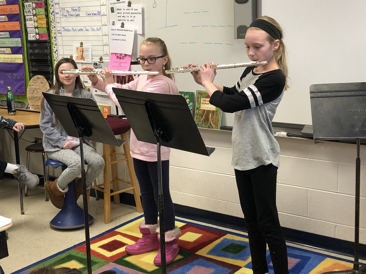 mrgarazin's tweet photo. A special treat in 5th grade today.  Our 5th grade musicians performed their solo &amp; ensemble pieces for their classmates.  So talented!  #WeAre44 https://t.co/dylnTVAqaR