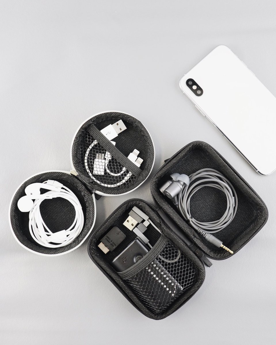 ট ইট র 100円均一 ワッツ Watts イヤホンや小物をコンパクトに収納 スッキリしたデザインで オーディオアクセサリーをまとめて持ち歩けるので便利です イヤホン コードケース 丸型 角型 各種 100 Tax 店舗により取扱 在庫が無い場合があります ট ইট র 100円均一 ワッツ Watts イヤホンや小物をコンパクトに収納 スッキリしたデザインで オーディオアクセサリーをまとめて持ち歩けるので便利です イヤホン コードケース 丸型 角型 各種 100 Tax 店舗により取扱 在庫が無い場合があります