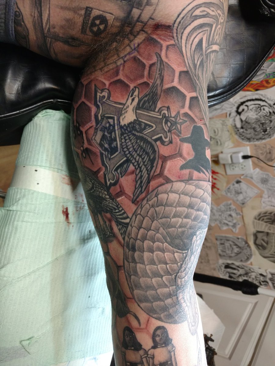 JoeCapone412's tweet photo. #InkMaster #inkangels #inkmasterangels @inkmaster #americantattoo #pittsburgh #pittsburghtattooers #Steelers #pirates #pens #tattoosociety https://t.co/BUaXeJEb0J