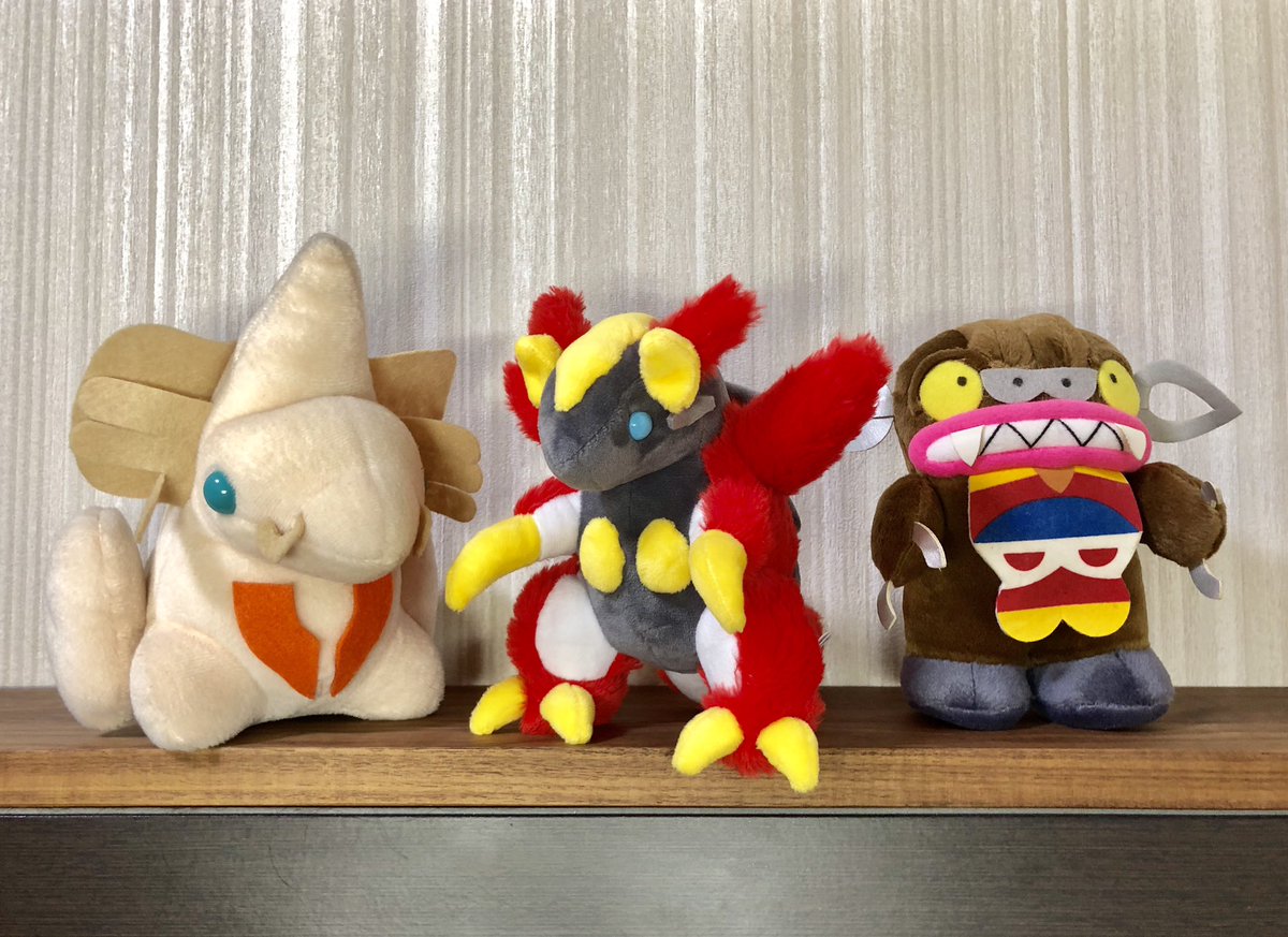 ゆきなみ Twitter પર 我が家のぬいぐるみ怪獣軍団 怪獣好きにとって 好きな怪獣たちのぬいぐるみでもふもふすること以上に心癒されることがあるだろうか いや ない 反語