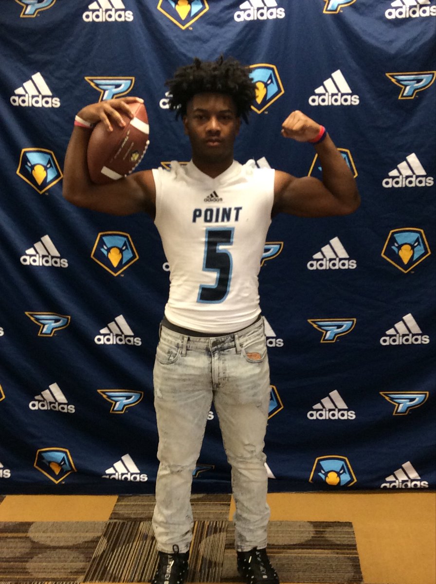 Coachdixon44's tweet photo. Thanks for visiting Point University @dwashington10_
#PointStrong https://t.co/NbU4SW42Ac