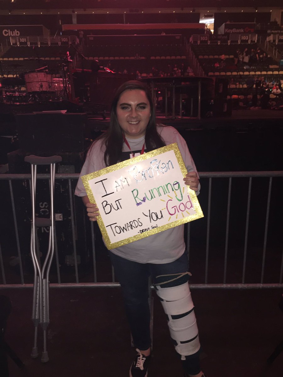nmshannon97's tweet photo. i am totally blow away with @rendcollective and what they did tonight. i just hope they saw the signs @beckskater and i made for them. #winterjam https://t.co/vabJsEVZ5F