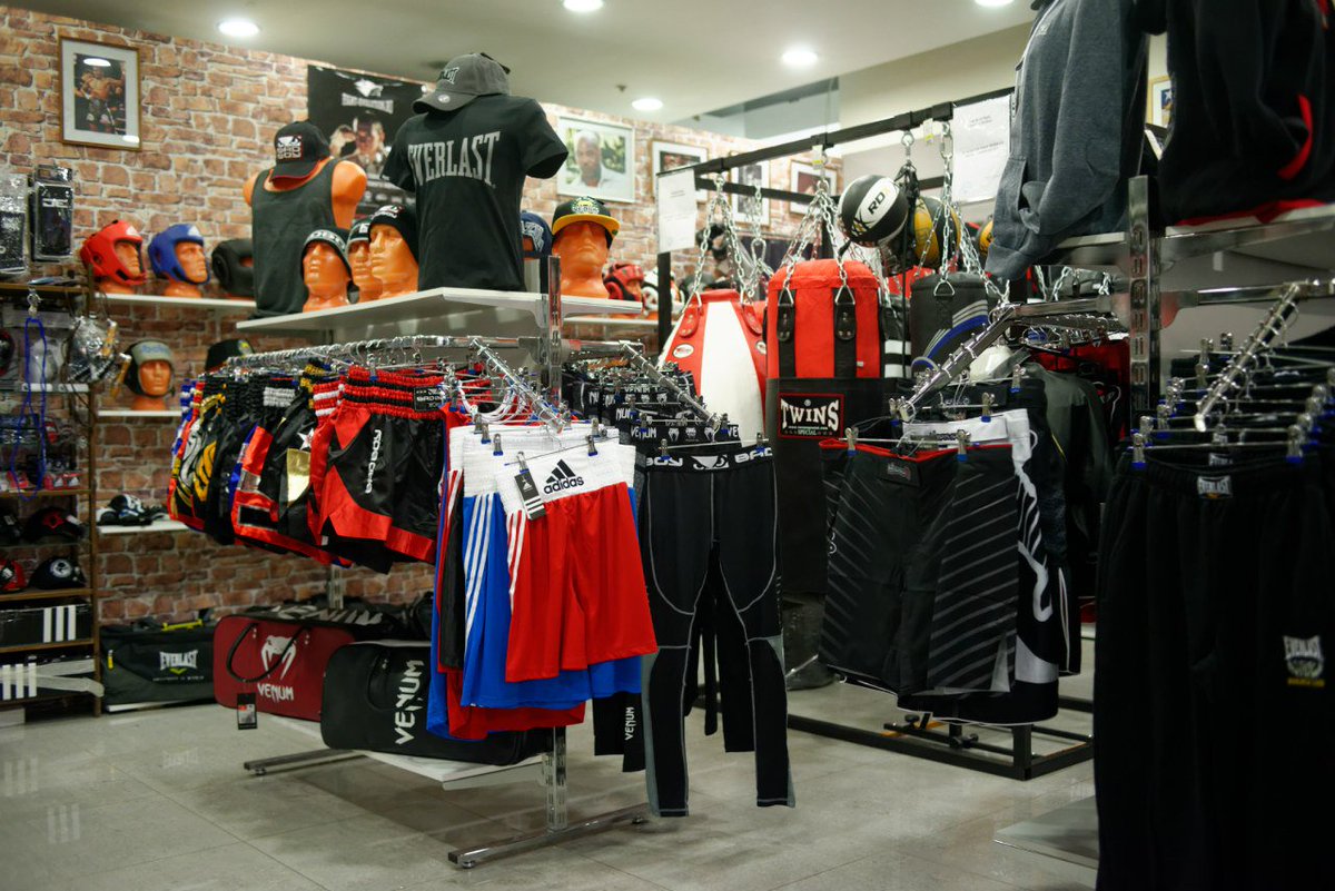 fight_evolution's tweet image. Нужны товары для единоборств? Приходите к нам!
🥊2 МАГАЗИНА В САНКТ-ПЕТЕРБУРГЕ
🏢м."Сенная площадь", ул.Садовая, д.32/1
☎+7(812) 903-69-43 
🏢м."Озерки", пр.Энгельса, д.124, к.1, ТЦ "ВОЯЖ"
☎+7(812) 945-06-95 
🚚ДОСТАВЛЯЕМ ПО ВСЕЙ РОССИИ 
✅Все товары: Fight-Evolution.ru