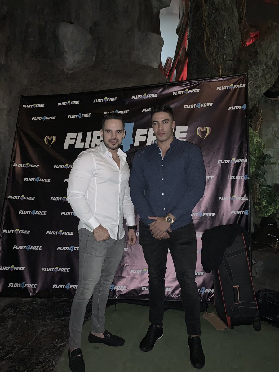 Flirt4free <a href="/Flirt4FreeCO/">Flirt4Free Colombia</a> @CedricEvans_