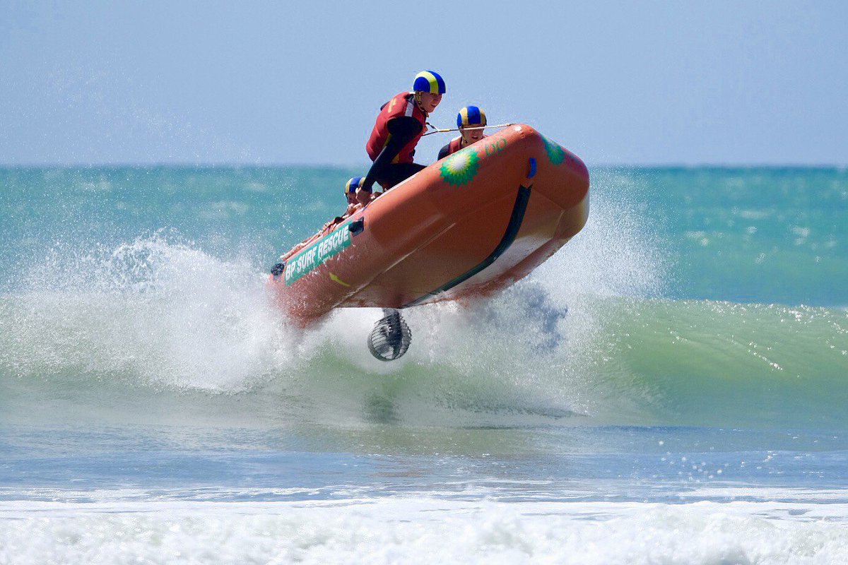 SLSNZ's tweet photo. It's been an epic day 1 at the BP North Island Championships 😎👌  The athletes have competed in assembly rescue, mass rescue and single rescue with some fierce competition 🔥 

Top 3 points update:
1. Sunset Beach 126
2. Waikanae 41
3. Mairangi Bay 40

#SLSNZ #InItForLife https://t.co/JLM5xkquXw