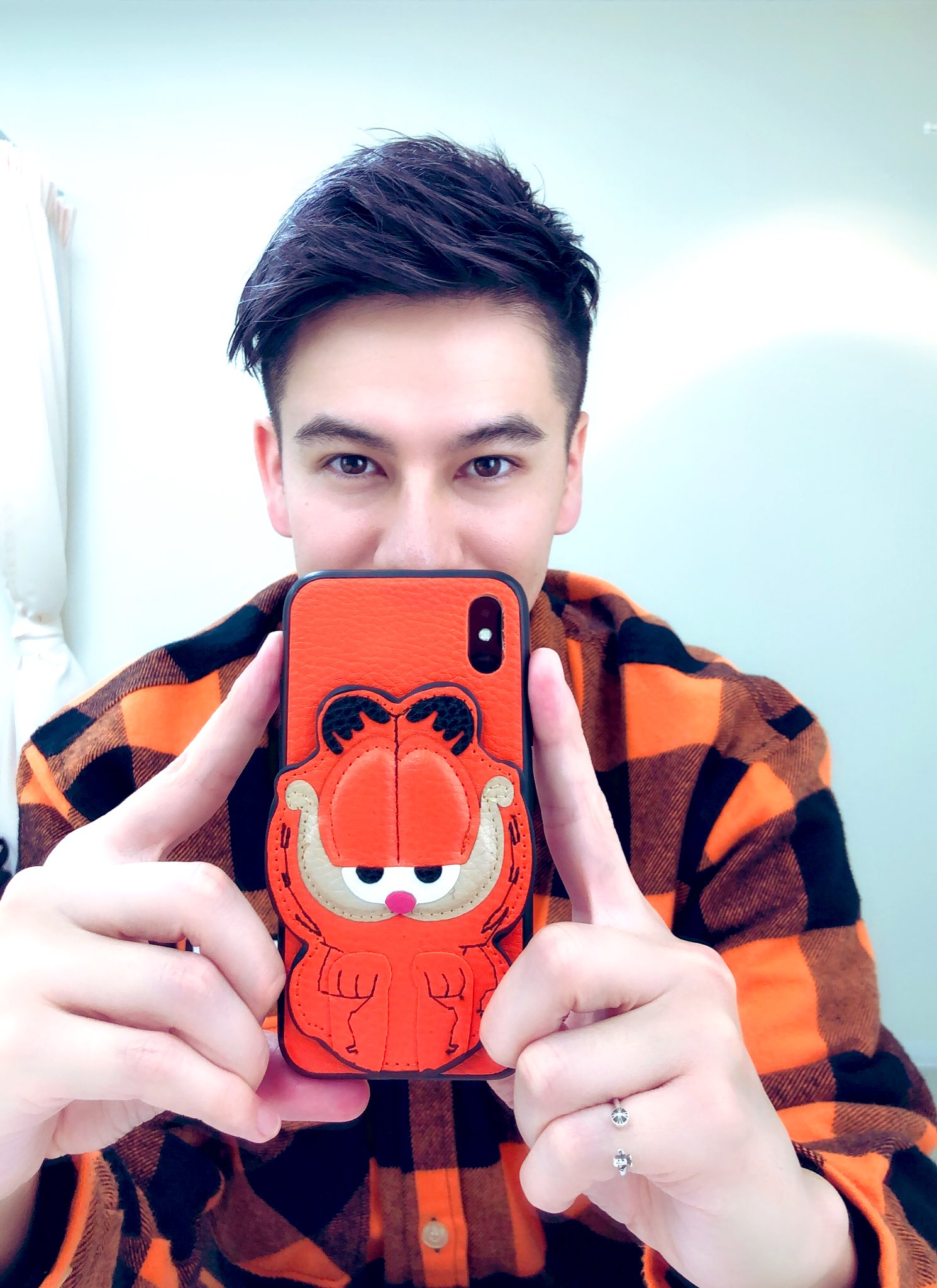 Joy 楽屋でnewスマホケースをパシャリ ガーフィールド爆カワ天心 そんでいざ現場に向かったわけよ そしたらドッキリよ ドッキリｇｐ 月に２回くらいかけられてる もう何も信じない T Co 6yvf17o0gd Twitter