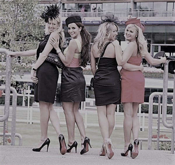 Join us after Royal Randwick today for more fun &amp; some dinner! 
#randwickraces #royalrandwick #randwickracecourse #randwick