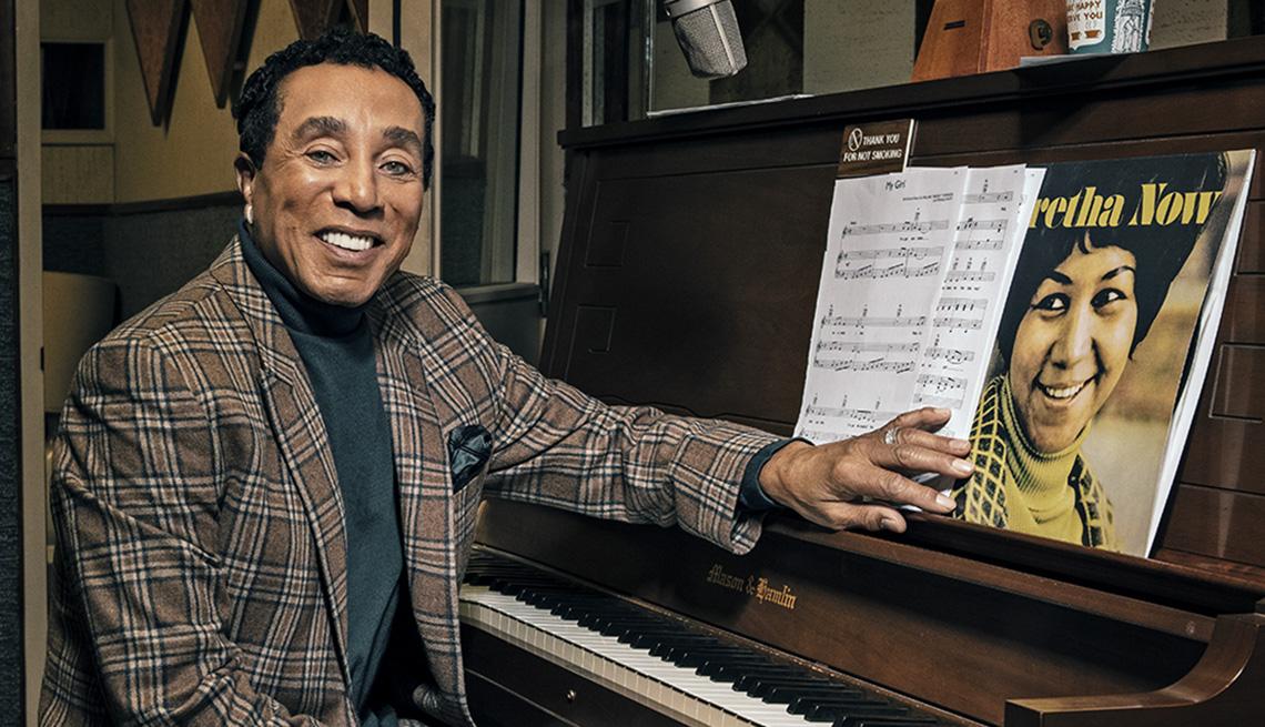 Happy Birthday, Smokey Robinson!
What s your Smokey fave?
 