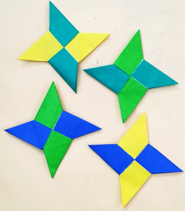 手裏剣の折り紙 簡単な作り方とコツは 子どもは何歳から折れるの たのしい折り紙