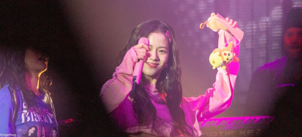 nigelhog's tweet photo. 190215 Jichu and her Pikachu #BLACKPINK #JISOO #JICHOO https://t.co/5ABktt7kMm