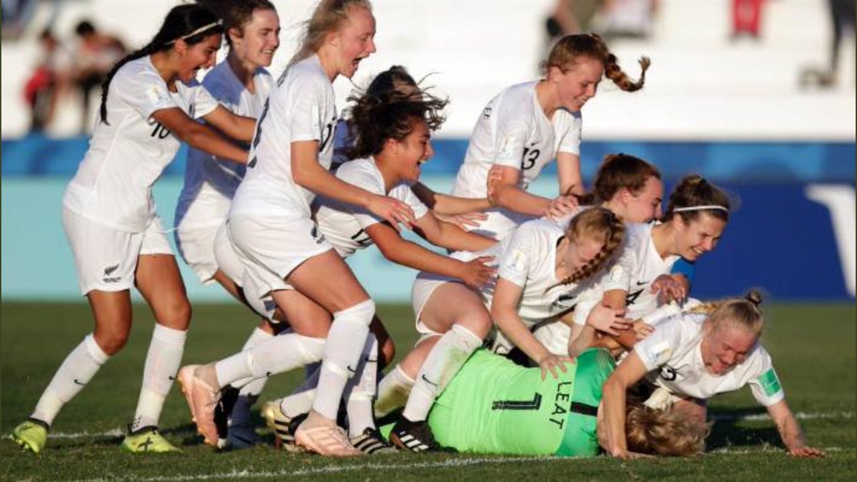 NZ's Favourite Sporting Moment of The Year? No bloody question. This one right here! Anna Leat and her incredible team's entry into the #U17WWC semi's ⚽️🇳🇿 VOTE here: sportingmoments.co.nz @ISPSHanda #HalbergAwards  @NZ_Football