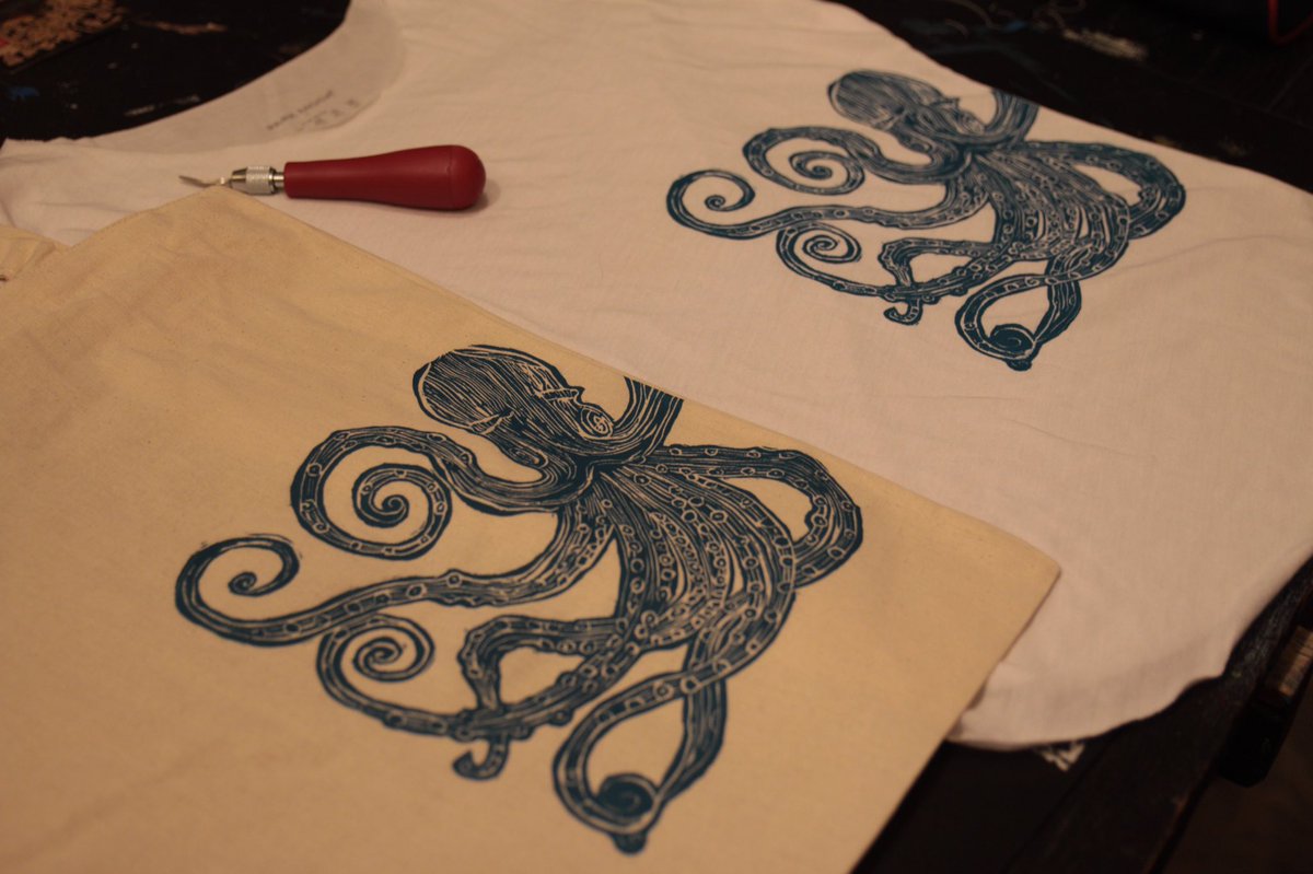 toscaartdesign's tweet image. #linolbaskı atölyesine katılmak için bizimle iletişime geçebilirsiniz #printmakingstudio #linocut #cumartesi #aktivite  #ankaraetkinlik #workshop #toscaartdesign #pazar #atölye