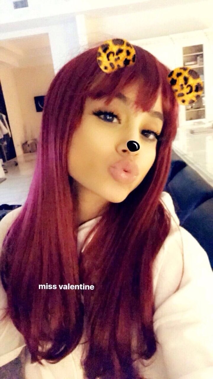 Grande Update 🌸 Twitterissä: "Ariana with pink and red hair look so https://t.co/mnHwC44qFM" Twitter
